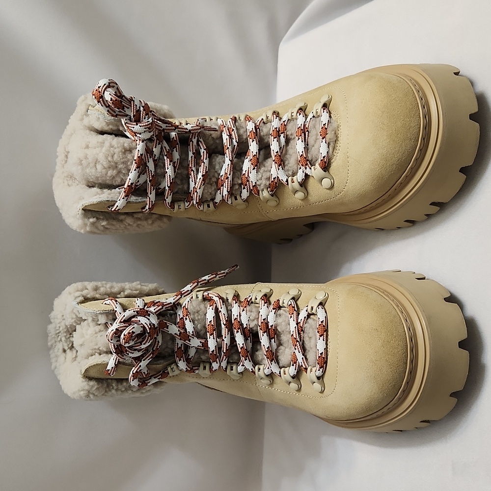 Woolrich Suede Sheepskin Calf Leather Chunky Lug Sole Hiking Boots (W Size 7)
